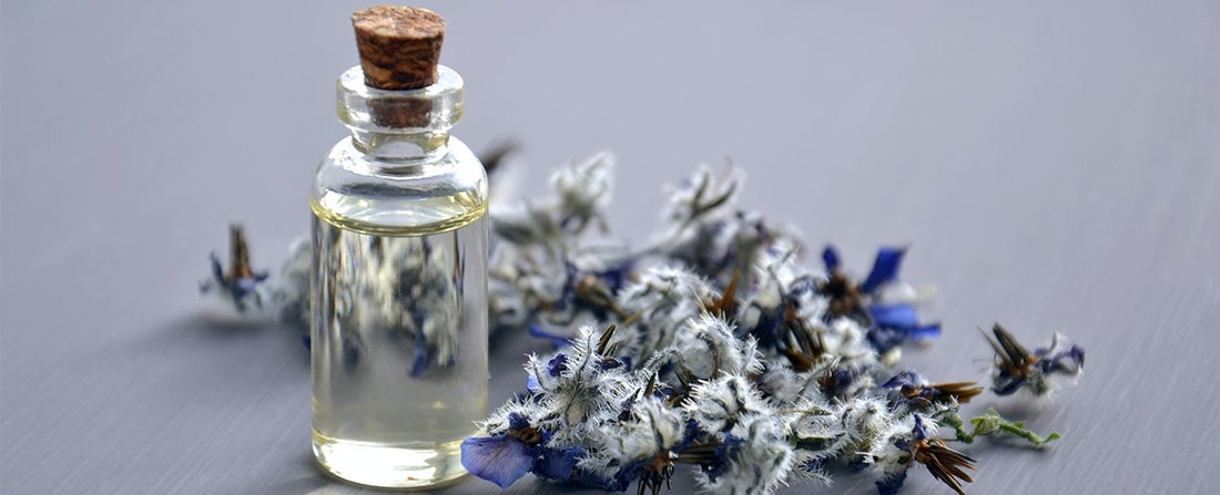 Des huiles essentielles pour un quotidien au naturel - Clémence & Vivien